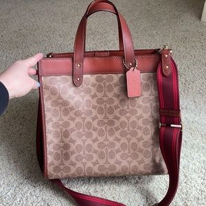 Coach Field Tote signature with horse and carriage